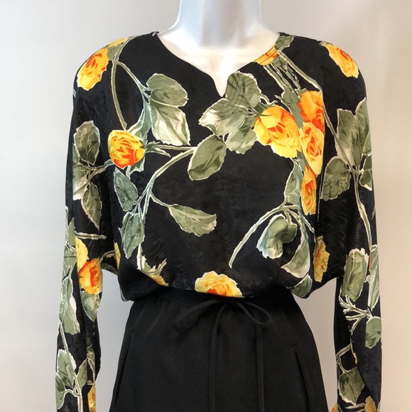 Jin Fashion Vintage Women’s Flower Print Black Blouse - Picture 6 of 13